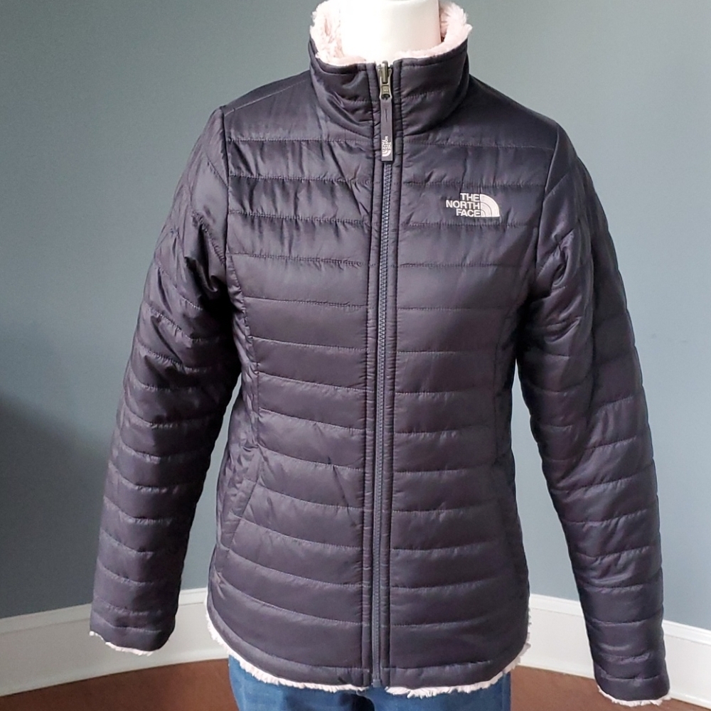The North Face Navy Puffer Jacket - Picture 2 of 16